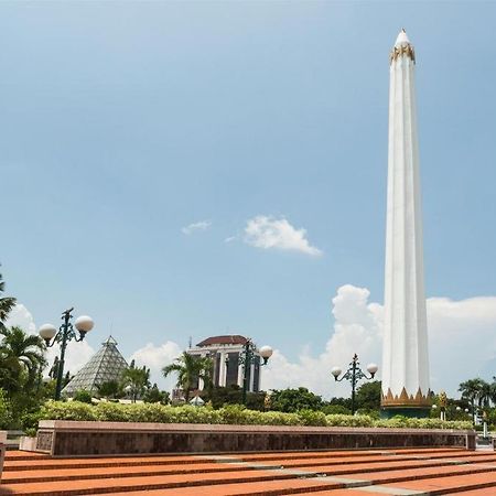 The Life Hotels City Center Surabaia Exterior foto
