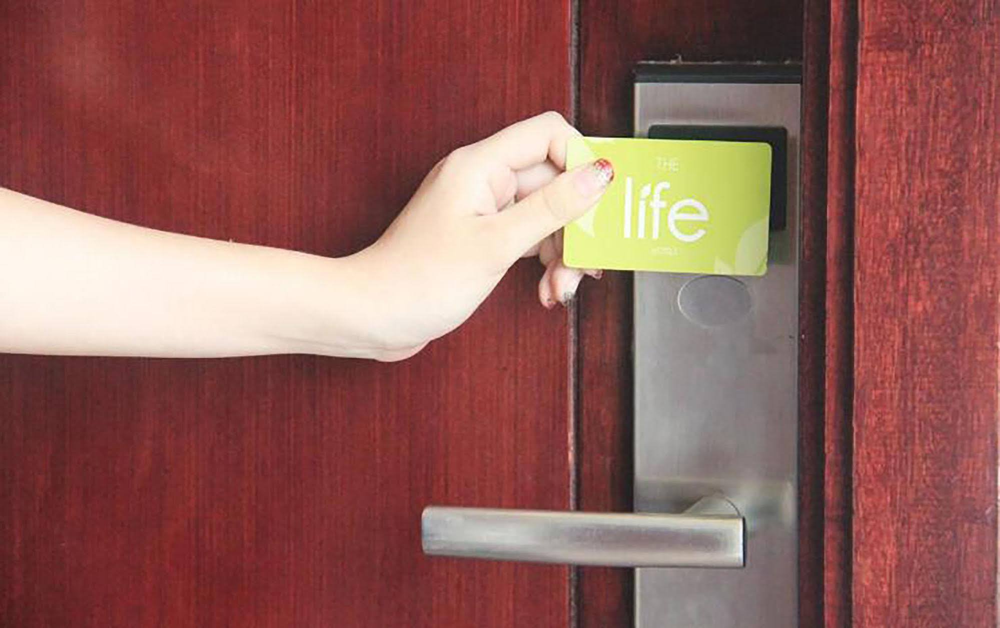 The Life Hotels City Center Surabaia Exterior foto